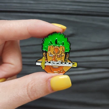 Металлический значок, пин "Ророноа Зоро. Большой куш. Ван Пис. One Piece" (Знач0651)
