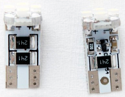 Автомобільна лампа Bottari LED T10W 4 SMD 12 В 5 Вт з підтримкою Canbus 2 шт (B17874)