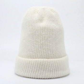 Шапка зимняя вязаная женская белого цвета One size