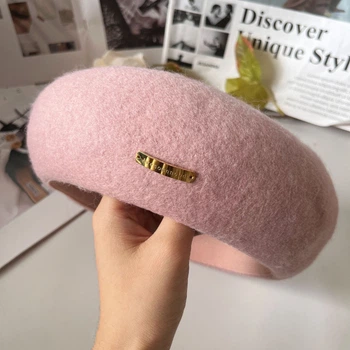 Жіночий теплий вовняний берет AWESOMENEED рожевий