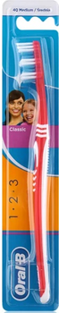 Зубна щітка Oral-B 1-2-3 Classic Care Medium (8001090708885)