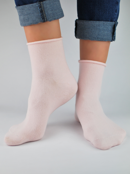 Жіночі шкарпетки Noviti SB014-W-06 39-42 Рожеві (5905204314753)