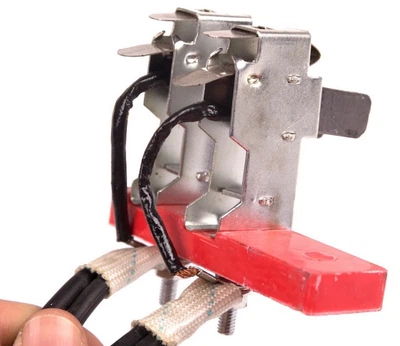 Щітки та тримачVJ Parts для дизельного генератора STC 3кВт-50кВт