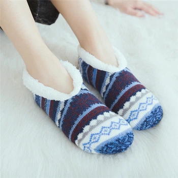 Теплі тапочки-шкарпетки зі стоперами новорічні Honey Fashion Accessories 36-39 р синій (1-5/4)