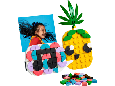 Zestaw klocków LEGO DOTs Ramka na zdjęcia z w kształcie ananasa i mini tabliczka 116 elementów (30560)