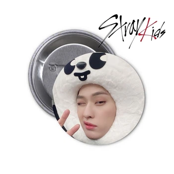 Значок Stray Kids SKZ #17