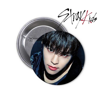 Значок Stray Kids SKZ #12