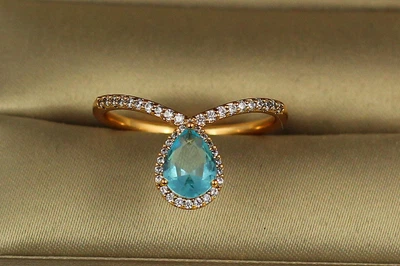 Кольцо Xuping Jewelry Золушка с голубым камнем р 17 золотистое