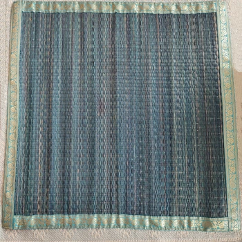 Коврик из речной травы 60х60 см Silk Route a-2688