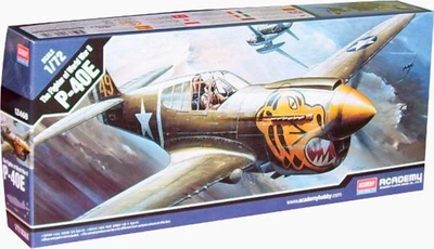 Модель літака Academy Curtiss P-40E Warhawk (0603550016592)