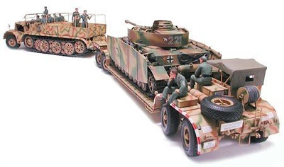 Пластиковая модель для сборки Tamiya Famo с танковым транспортером 1:35 (4950344992409)