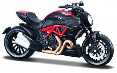 Metalowy model motocykla Maisto Ducati Diavel Carbon z podstawką 1:18 (5907543770528)