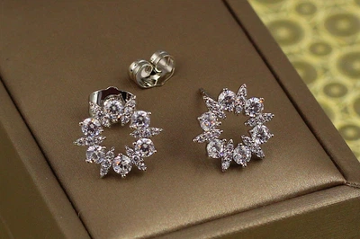 Серьги гвоздики Xuping Jewelry венец судьбы 1,4 см серебристые