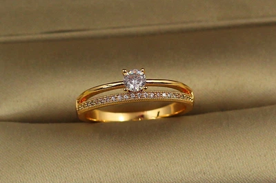 Кольцо Xuping Jewelry женственность 16 р золотистое