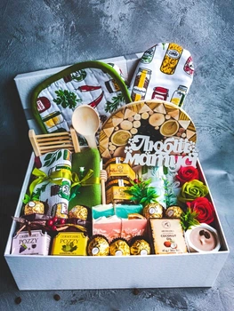 Крутой подарочный бокс для мамы для жены для бабушки для кумы на день рождения на 8 марта