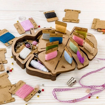 Шкатулка для рукоделия Wonderland Crafts + 21 бобинки FLZB(N)-045 (16*20*2.7см)