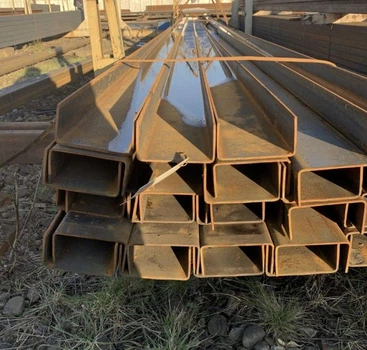 Гнутий швелер 200 х 180 х 4 х 3000 мм 1 м.п. (3-2066)
