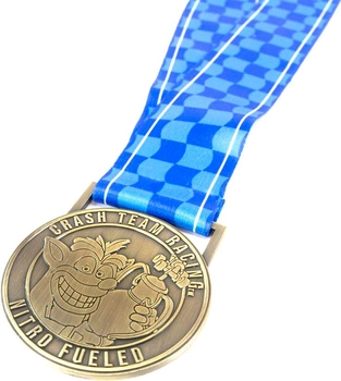 Medal pamiątkowy Numskull Crash Team Racing 1st Place (5056280406877)