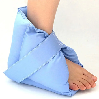 Накладка протектор проти пролежнів для п'ят універсальний розмір бавовняна тканина синтепух 31x30x15 см (476340-Prob) Синя