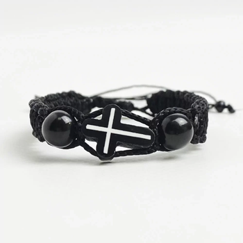Плетеный черный браслет с крестом из гагата