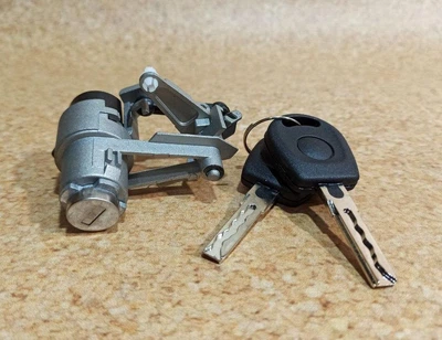 Личинка вкладиш замка кришки багажника 1J6827297G Аналог Фольксваген (Volkswagen) Гольф 4 Лупо