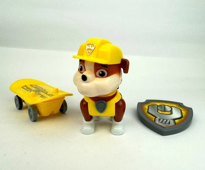 Игровой набор Фигурка Щенячий Патруль щенок Крепыш на скейте со значком HERO DOG 60705