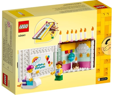 Zestaw klocków LEGO Tort urodzinowy 211 elementów (40641)