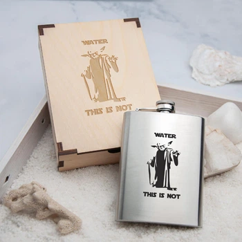 Металлическая фляга для алкоголя "Йода" в деревянной коробке, WOODPRESENT