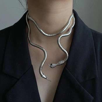 Кольє-чокер металевий Змія сріблястого кольору, металеве намисто Fashion Jewerly (АА)