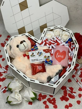 Подарунковий Бокс З Ведмедиком До Дня Закоханих Подарункова Коробка З Love Is (259535)