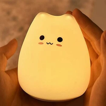 Маленький ночник от батареек Весёлая Кошечка, 10 см, 7 цветов свечения