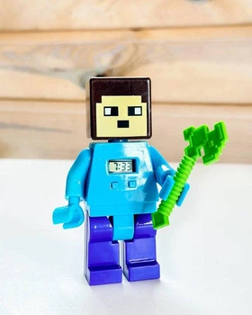 Дитяча ігрова фігурка Minecraft Майнкрафт з зброєю Стів з вбудованим годинником