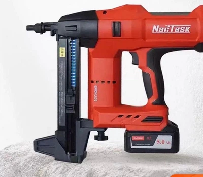Аккумуляторный монтажный пистолет по бетону NailTask Toua DCCN40A dccn100x2 + 2 акб 5Ач