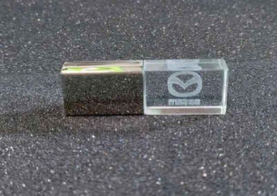 Флешка 32 ГБ, с логотипом Mazda