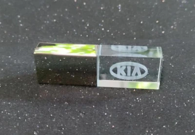 Флешка 32 ГБ, с логотипом KIA