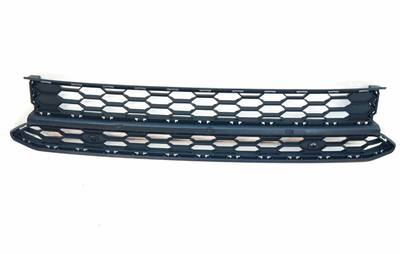 Решетка в бампере Volkswagen Amarok 16-20 средняя с отв. п/трон., (2H68536719B9), (187419910)