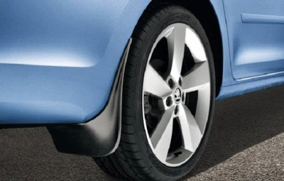 Брызговики Skoda Rapid Spaceback (12-) 2шт (5JJ075101)