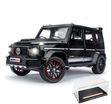 Коллекционная модель автомобиля Mercedes-Benz G63 Brabus 800 Black 1:24 на пьедестале