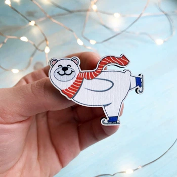 Значок из дерева Craft Pins Медведь на коньках (CU-00360)