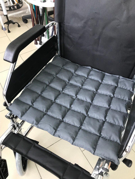 Подушка в крісло-коляску, 45 x 45 см.