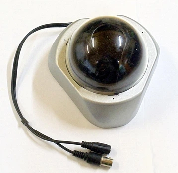 Аналоговая видеокамера AvTech AVC-482ZAP б/у