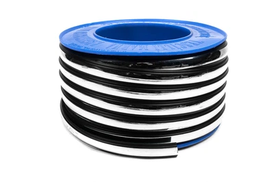 Чорний молдинг із хром смужкою на метраж sal35 (1 метр) sal35
