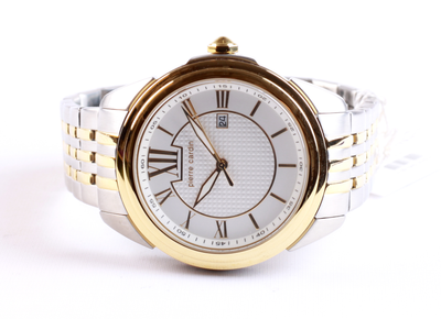 Часы Pierre Cardin PC104891F02 в золотистом и серебристом цвете.