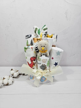 Букет подарков для малышей с пеленок и аксессуаров a.l.babybox Дино