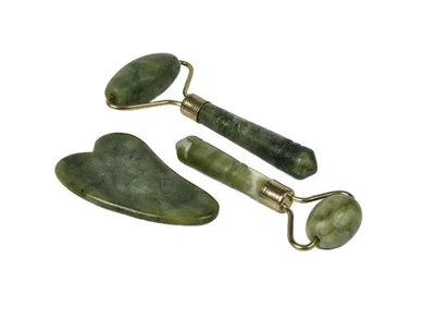 Набор роллеров из натурального камня JADE ROLLER SET и скребок гуаша зеленого цвета