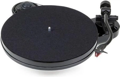 Програвач вінілових дисків Pro-Ject RPM 1 Carbon Black