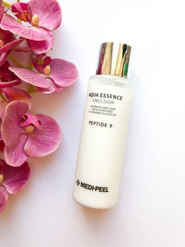 Увлажняющая эмульсия для лица с пептидами Medi-Peel Peptide 9 Aqua Essence Emulsion 250 ml