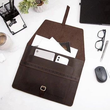 Кожаная папка для бумаг А4 с гравировкой, Dark Brown, WoodPresent