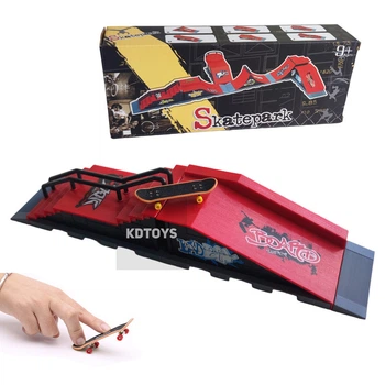 Набор фингерборд Skatepark fingerboard скейт парк пальчиковый скейт-фингерборд 2 скейта в комплекте (4568 BF)