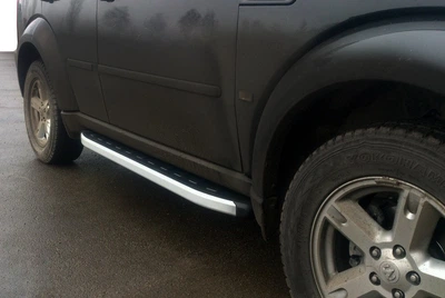 Алюминиевые боковые пороги Fullmond для Dodge Nitro (2007 и новее) - комплект из 2 штук